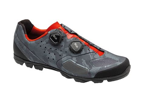 Best gravel bike shoes and cyclocross shoes .